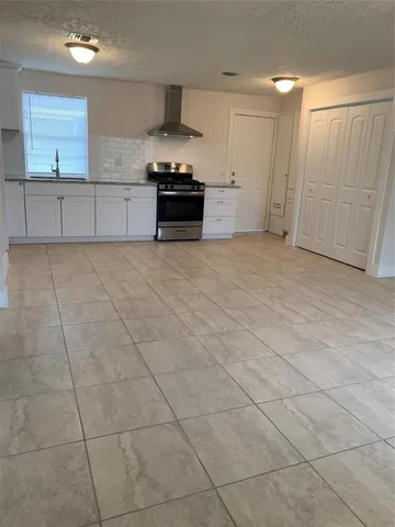 $389,900 | 902 Thomas Avenue, Pasadena, TX 77506