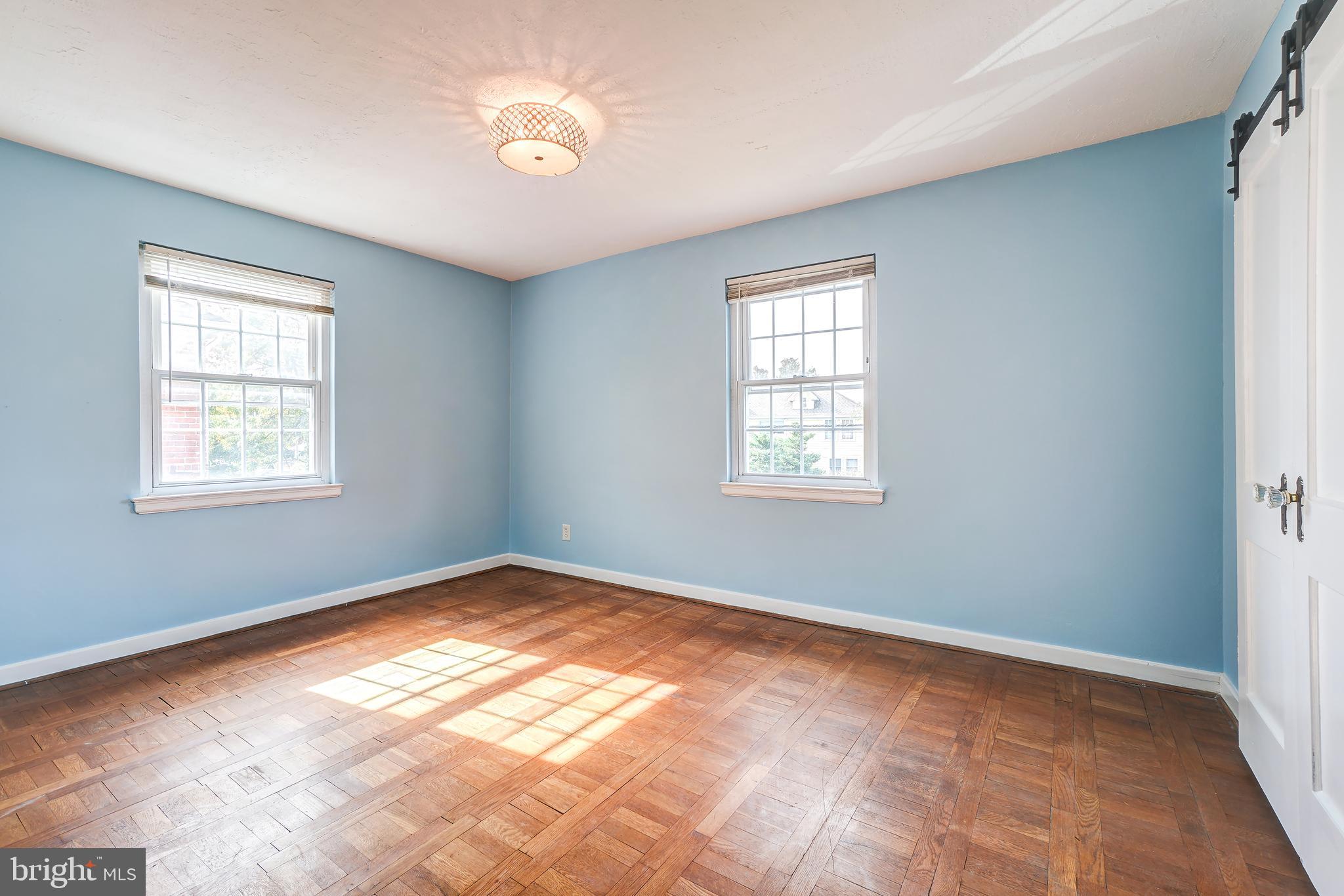 849 South Glebe Road Arlington, VA 22204 - Photo 17 of 45 Main bedroom