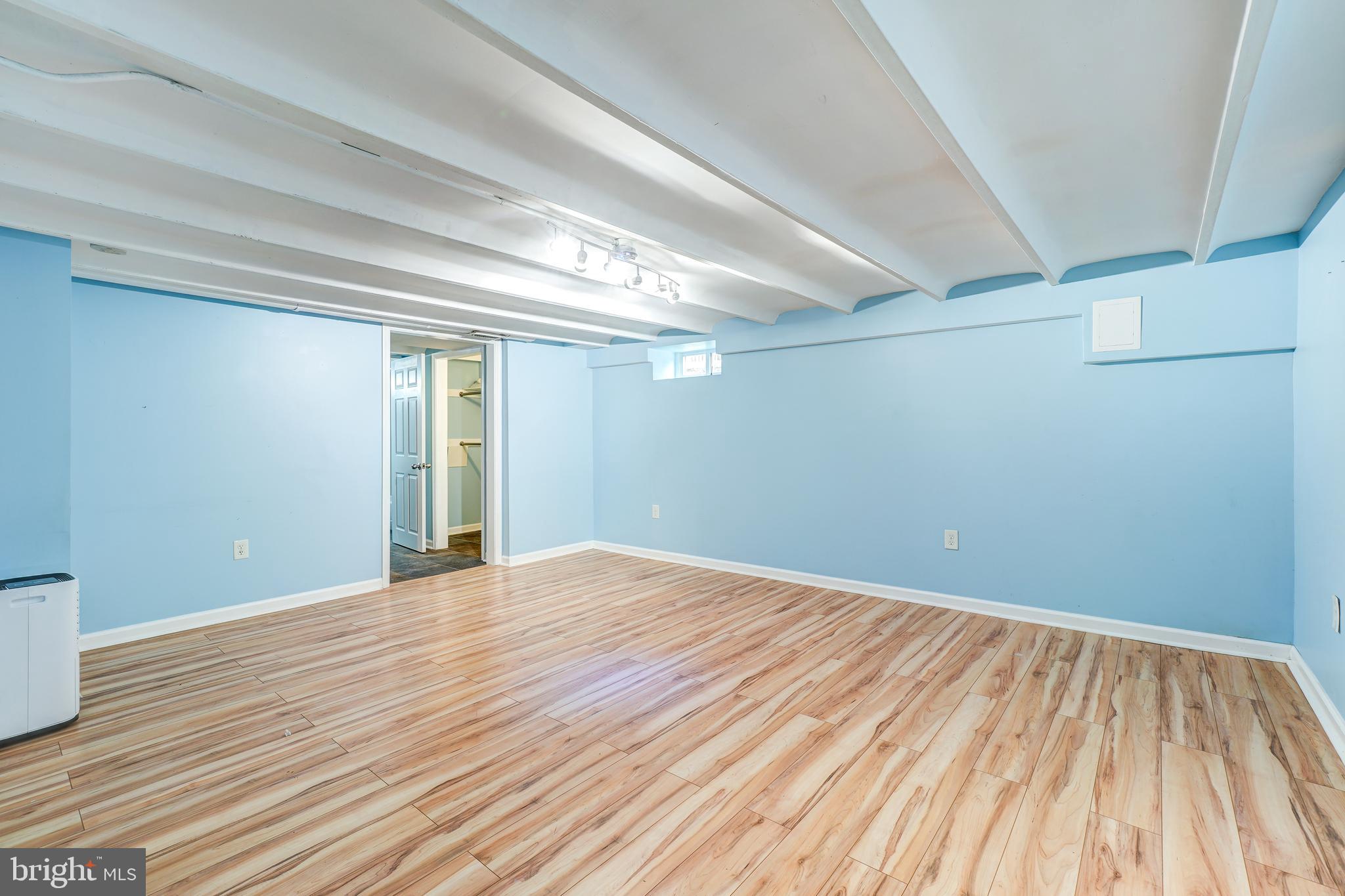 849 South Glebe Road Arlington, VA 22204 - Photo 26 of 45 Space for rec room, office, extra sleeping, more