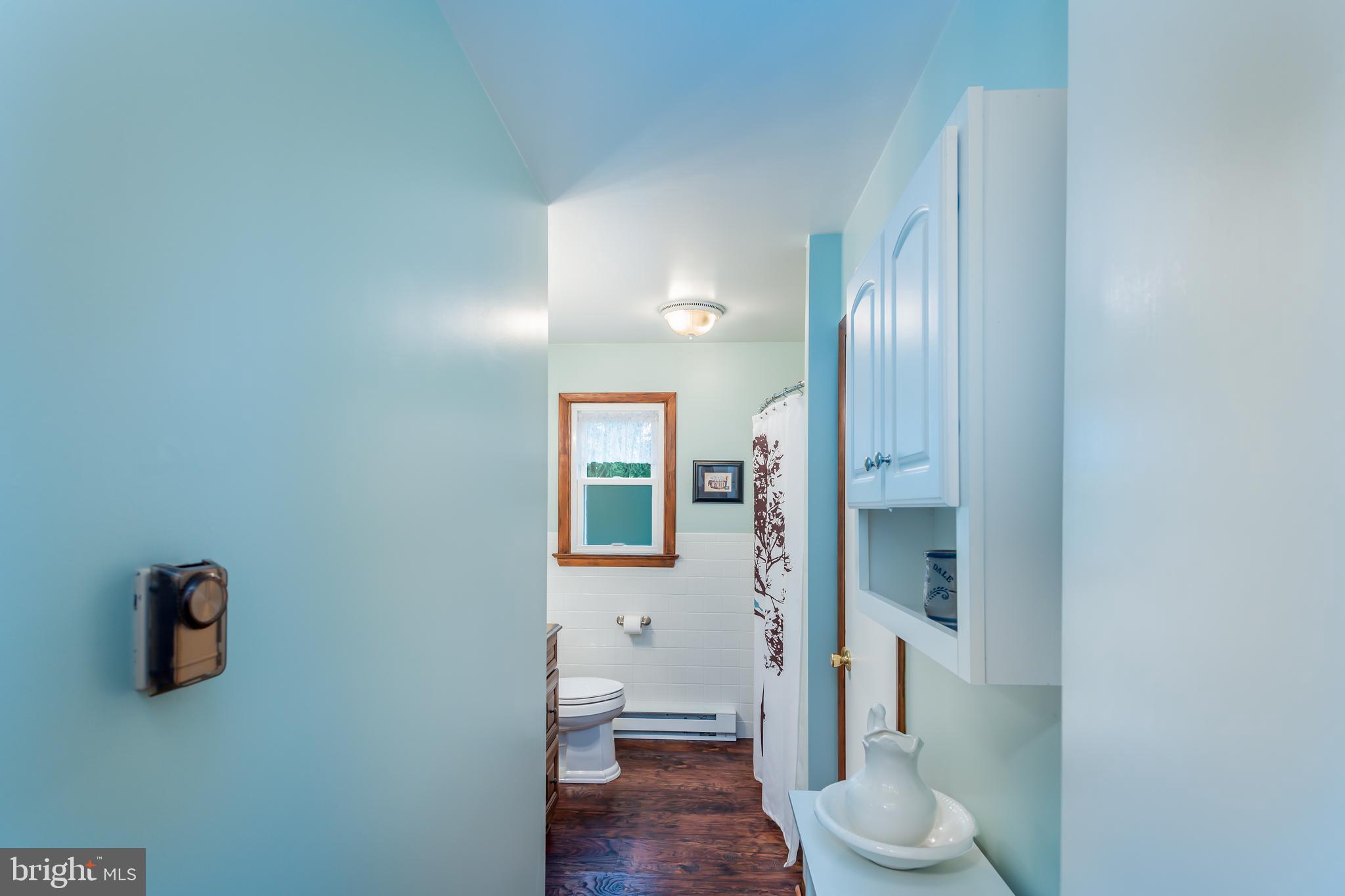 40 Texas Eastern Road Shermans Dale, PA 17090 - Photo 27 of 37 1st floor full bathroom