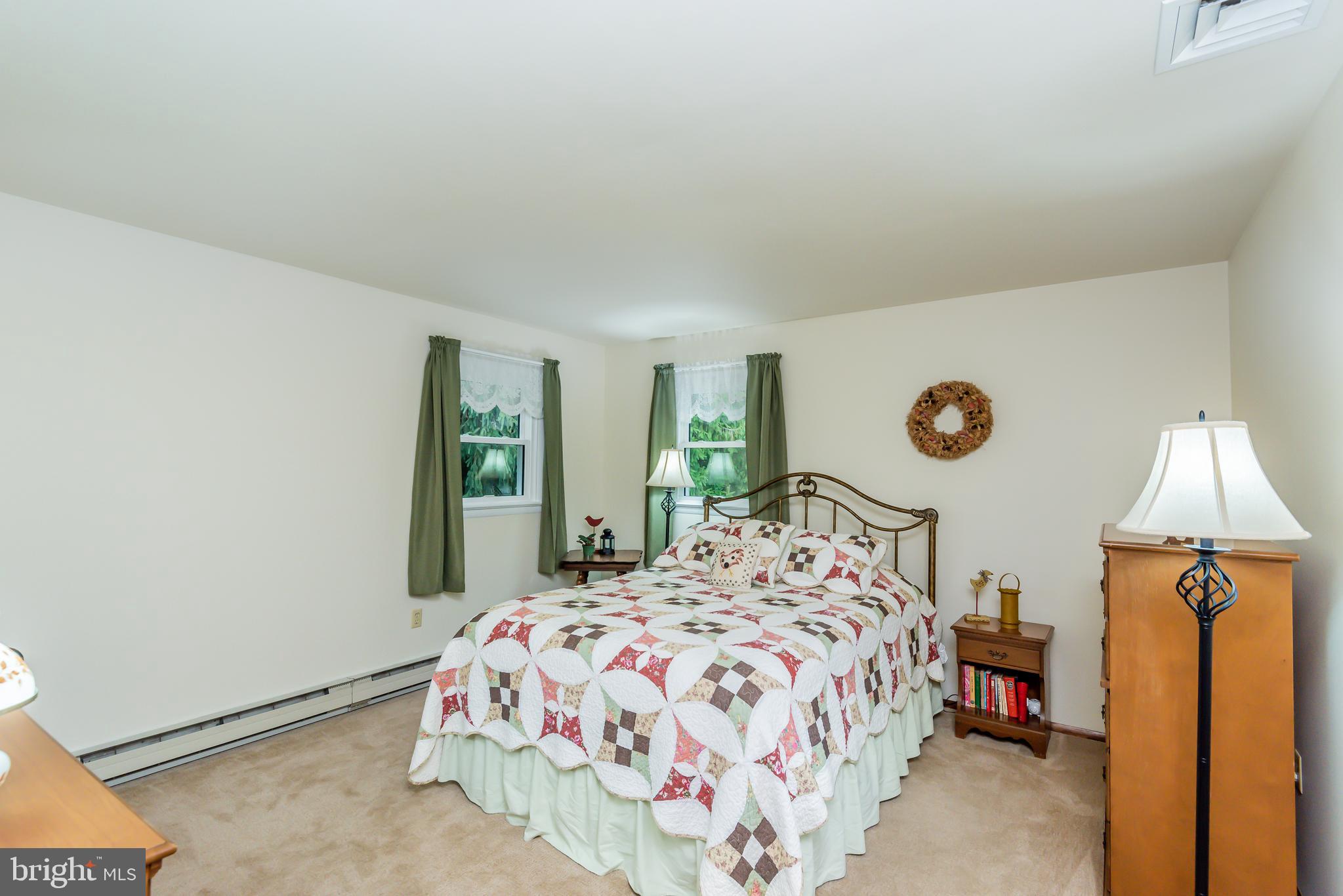 40 Texas Eastern Road Shermans Dale, PA 17090 - Photo 29 of 37 Master bedroom