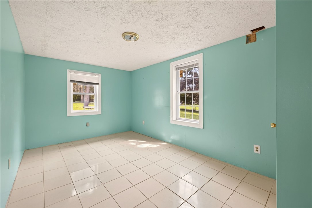 1355 Middle Road Henrietta, NY 14543 - Photo 19 of 42 Gallery Image 19