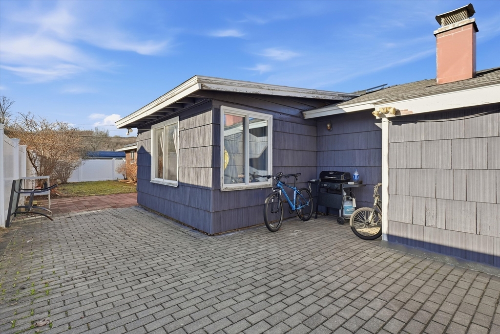 14 Ridgefield Drive Framingham, MA 01701 - Photo 36 of 40 Gallery Image 36
