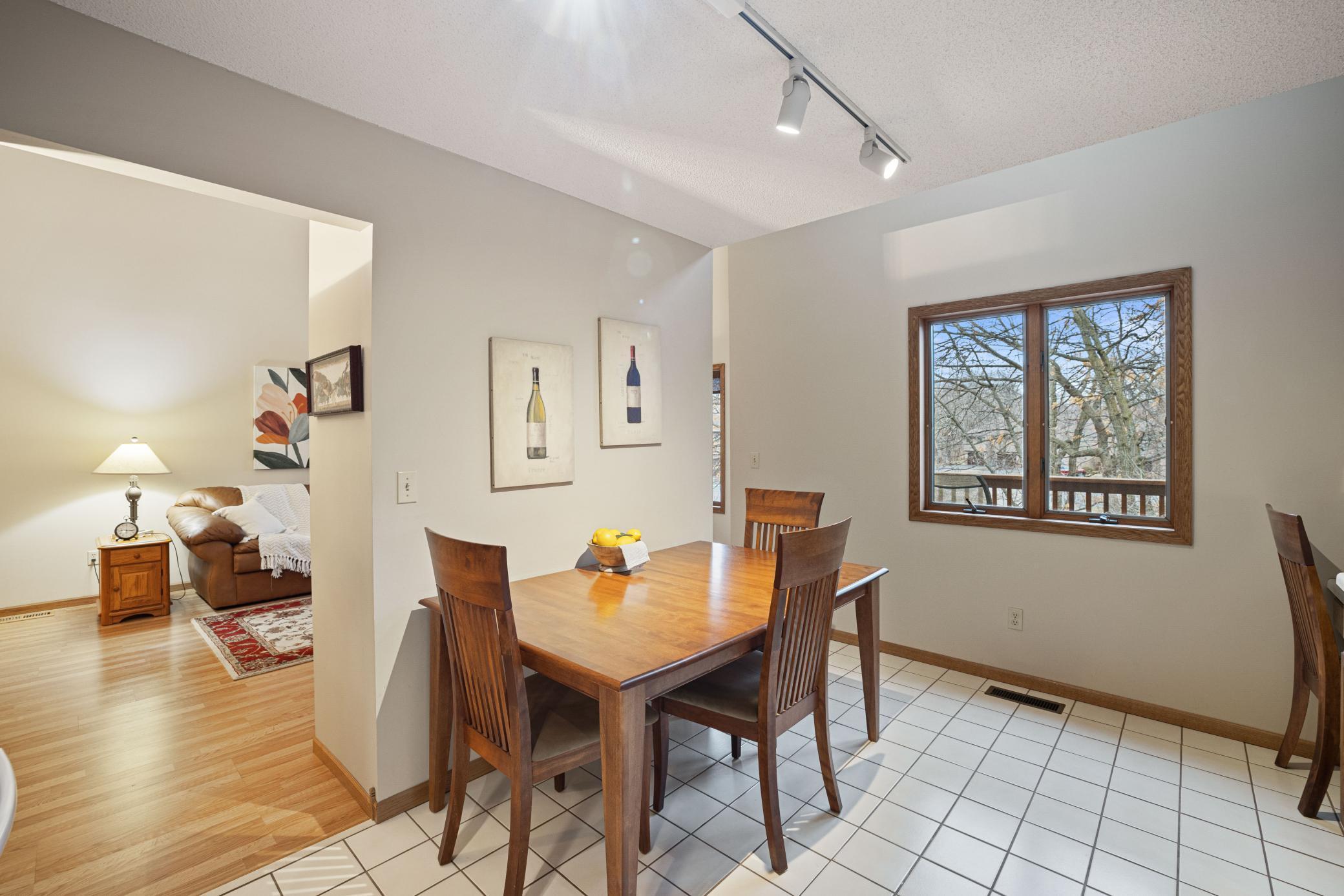 645 Dorland Road South Maplewood, MN 55119 - Photo 8 of 50 Gallery Image 8