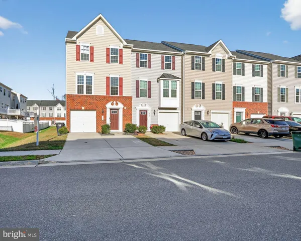 $420,000 | 320 Streamview Drive, Fredericksburg, VA 22405