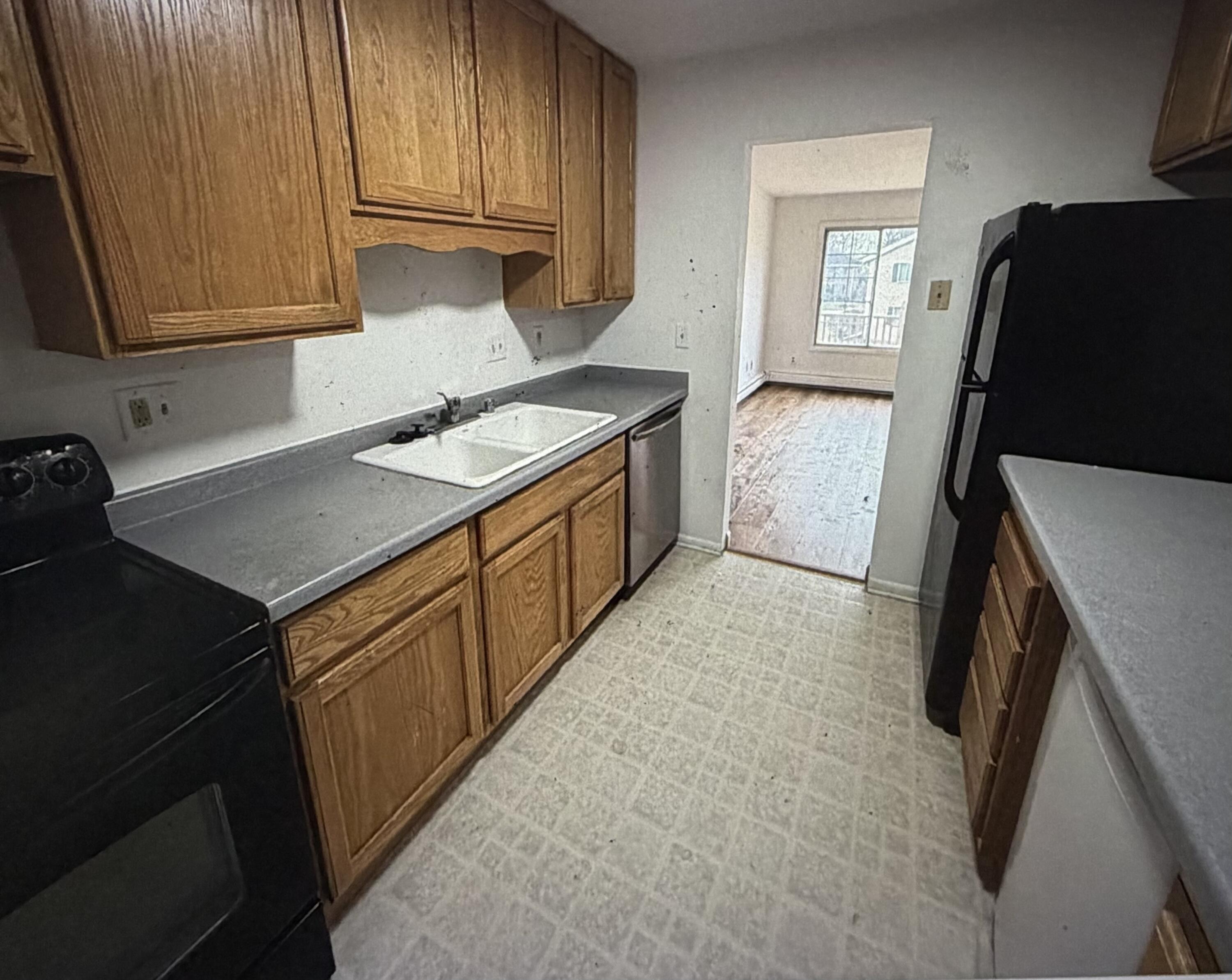 139 Heidel Road, Unit 7 Thiensville, WI 53092 - Photo 9 of 23 kitchen