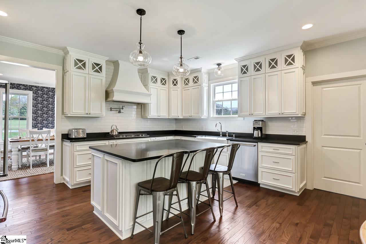 829 Mount Zion Road Wellford, SC 29385 - Photo 10 of 36 Gallery Image 10
