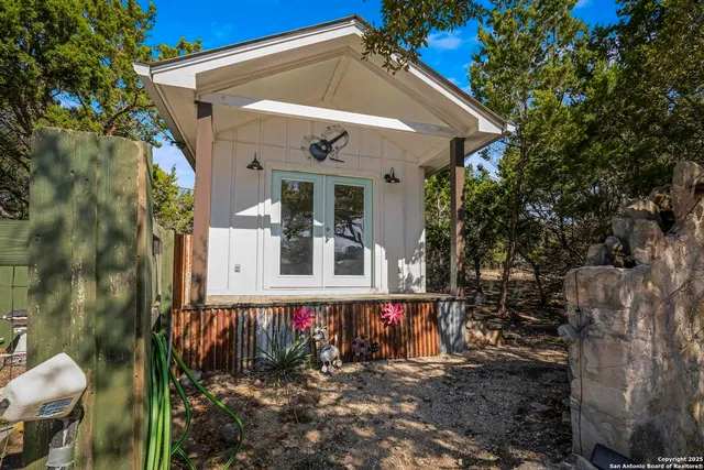 $2,999,999 | 15090 Highway 46, Spring Branch, TX 78070