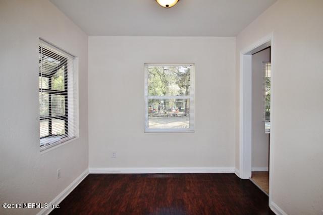 1965 Rugby Road Jacksonville, FL 32208 - Photo 3 of 11 3 (640x427)
