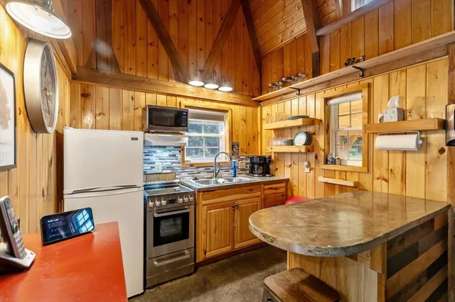 $267,000 | 88 Ponderosa Drive, Franklin, VT 05457