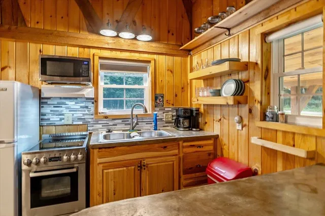 $267,000 | 88 Ponderosa Drive, Franklin, VT 05457