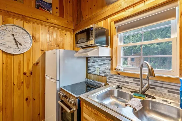 $267,000 | 88 Ponderosa Drive, Franklin, VT 05457