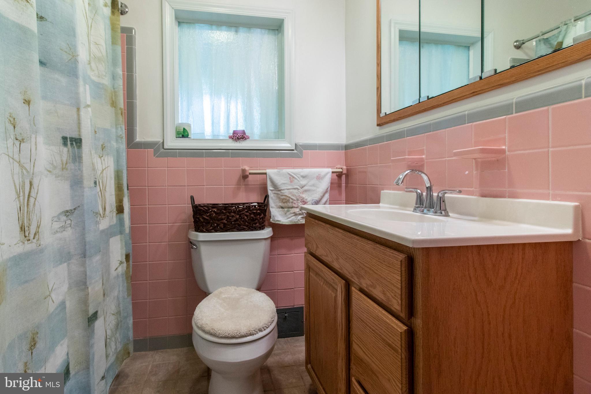 1705 Church Road Oreland, PA 19075 - Photo 21 of 35 Hall Bath