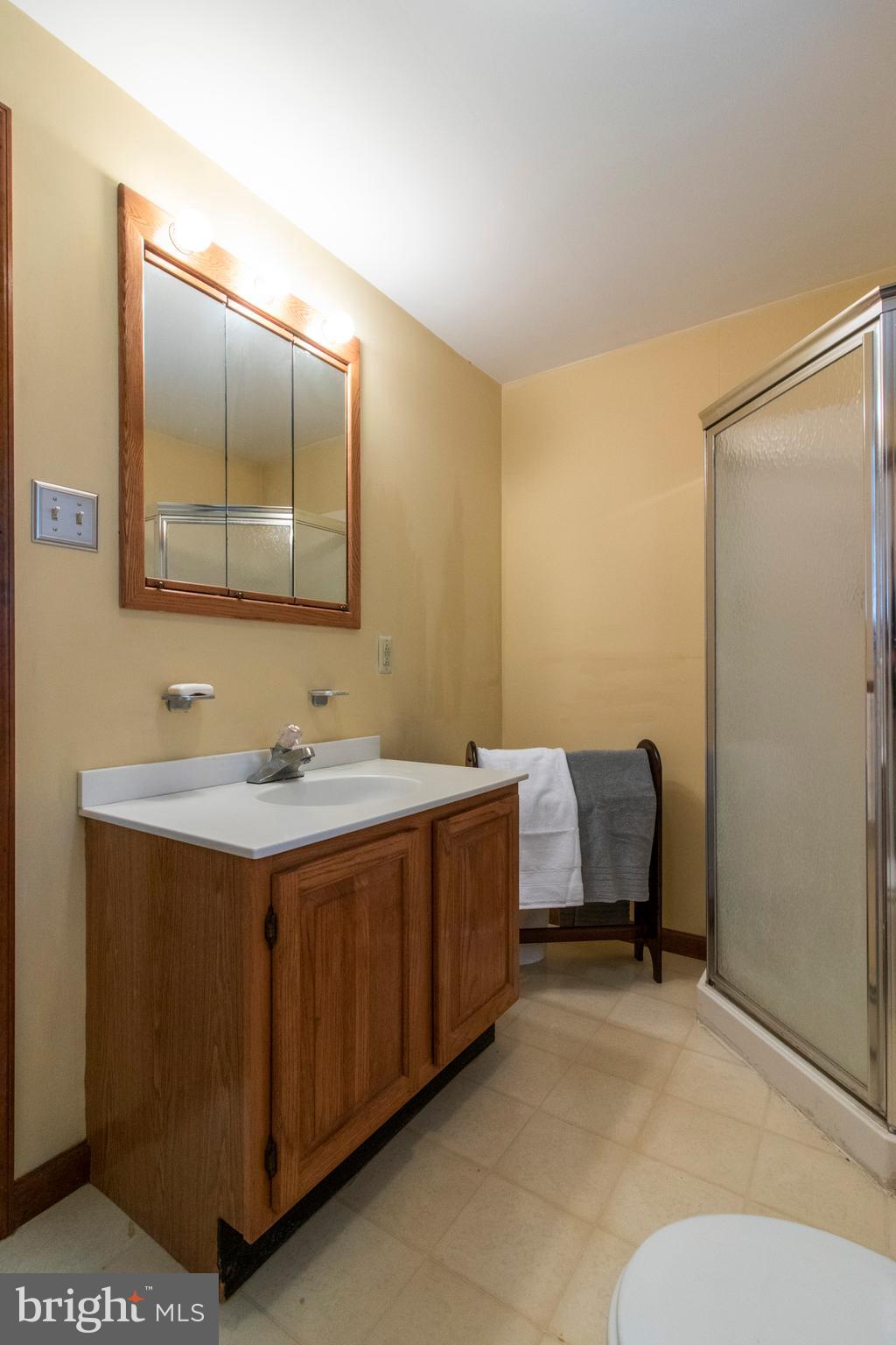 1705 Church Road Oreland, PA 19075 - Photo 25 of 35 In-law Suite full bath