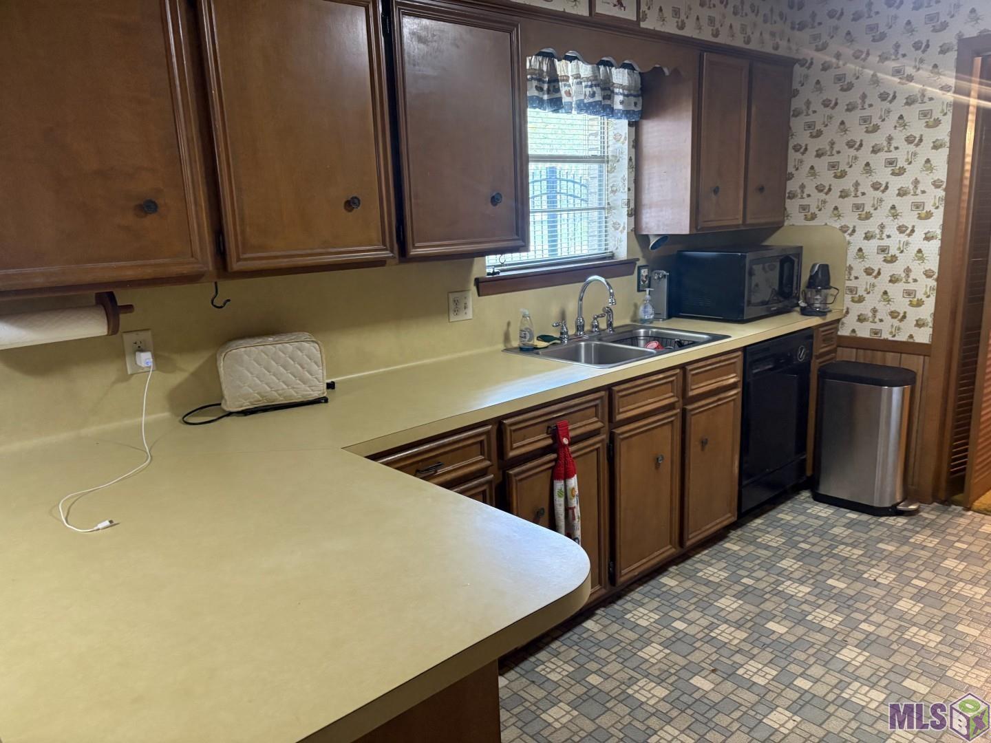 10713 Timberlane Avenue Baton Rouge, LA 70811 - Photo 9 of 22