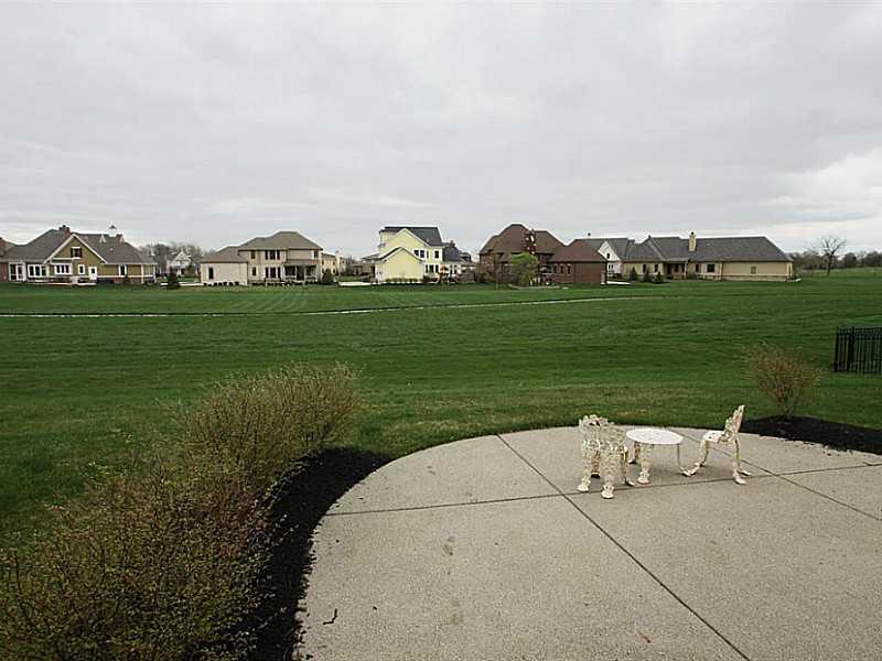 2079 Finchley Road Carmel, IN 46032 - Photo 23 of 24 Gallery Image 23