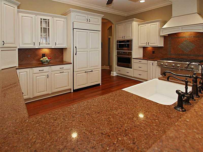 2079 Finchley Road Carmel, IN 46032 - Photo 9 of 24 Gallery Image 9