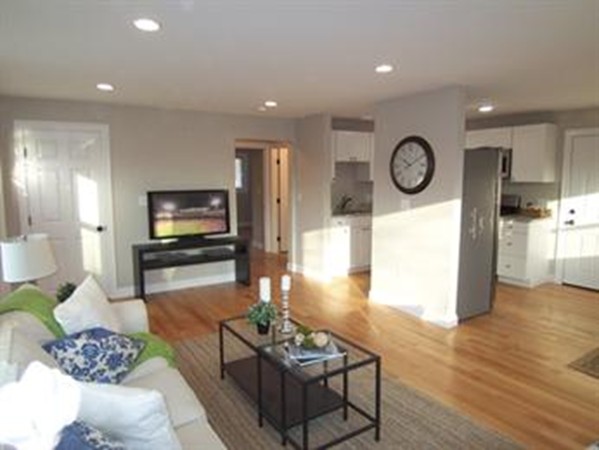 1 Edgewood Road Beverly, MA 01915 - Photo 4 of 10 Gallery Image 4