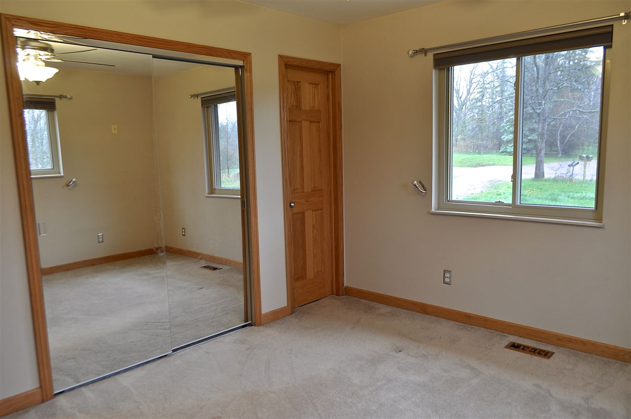 2100 East Hibbard Road Owosso, MI 48867 - Photo 18 of 51