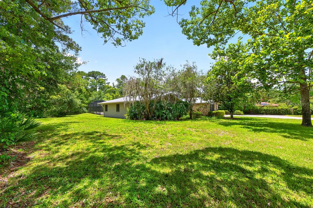 155 East Bahama Road Winter Springs, FL 32708 - Photo 5 of 44 Gallery Image 5