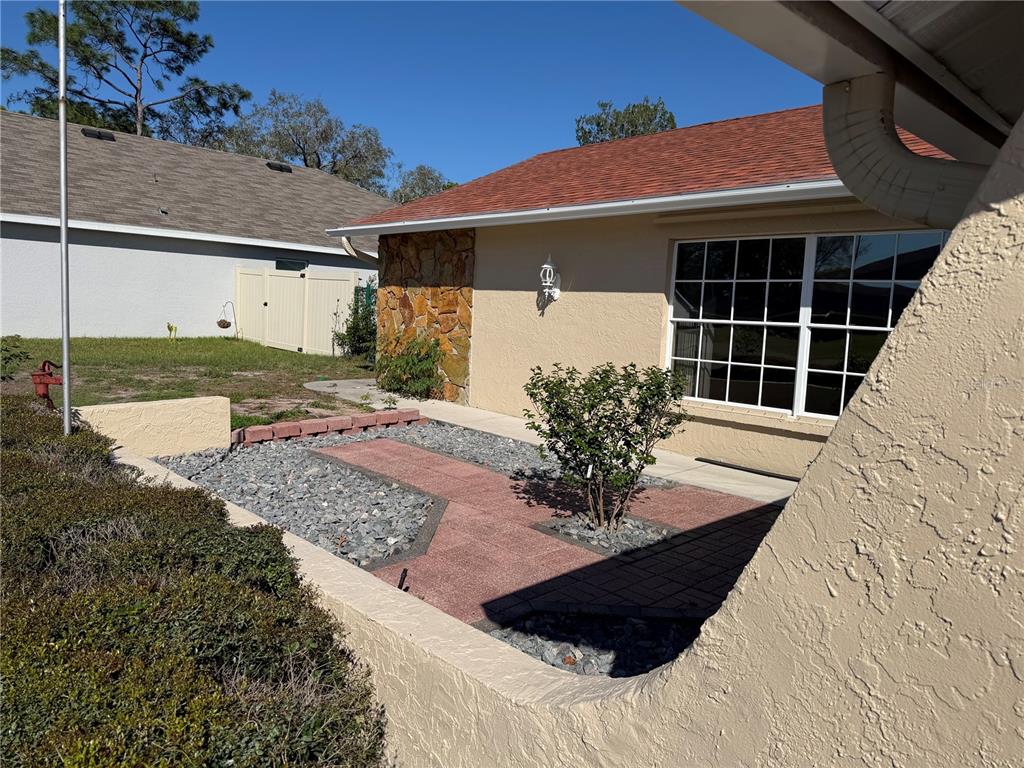 2016 Deborah Drive Spring Hill, FL 34609 - Photo 2 of 25