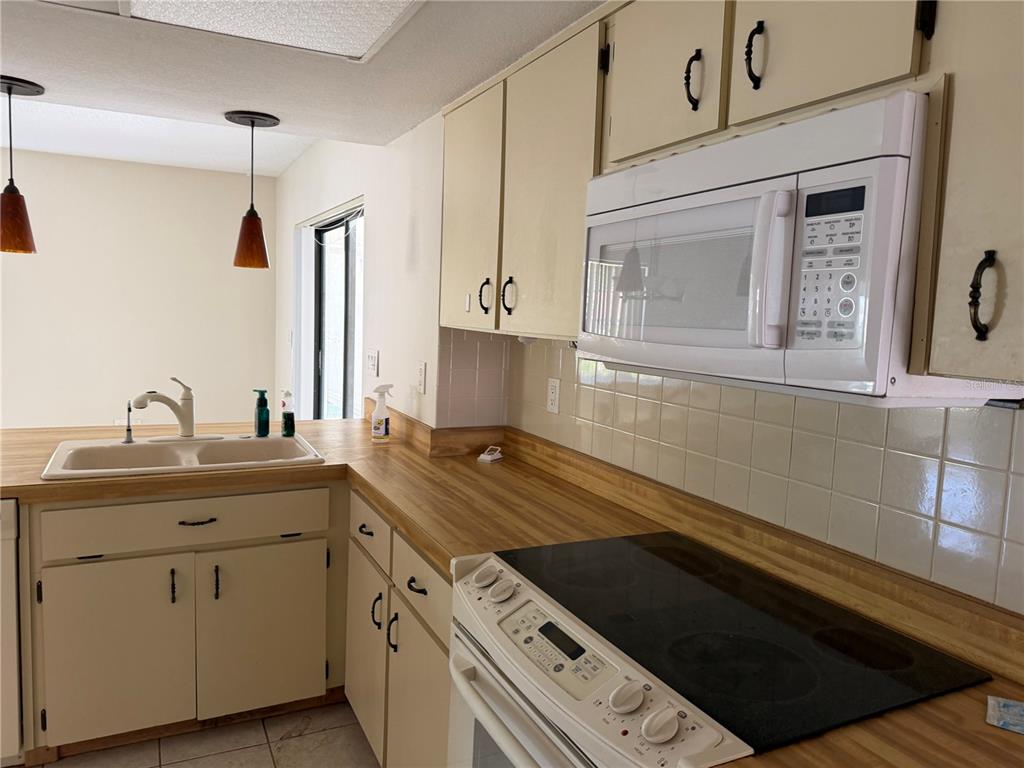 2016 Deborah Drive Spring Hill, FL 34609 - Photo 9 of 25