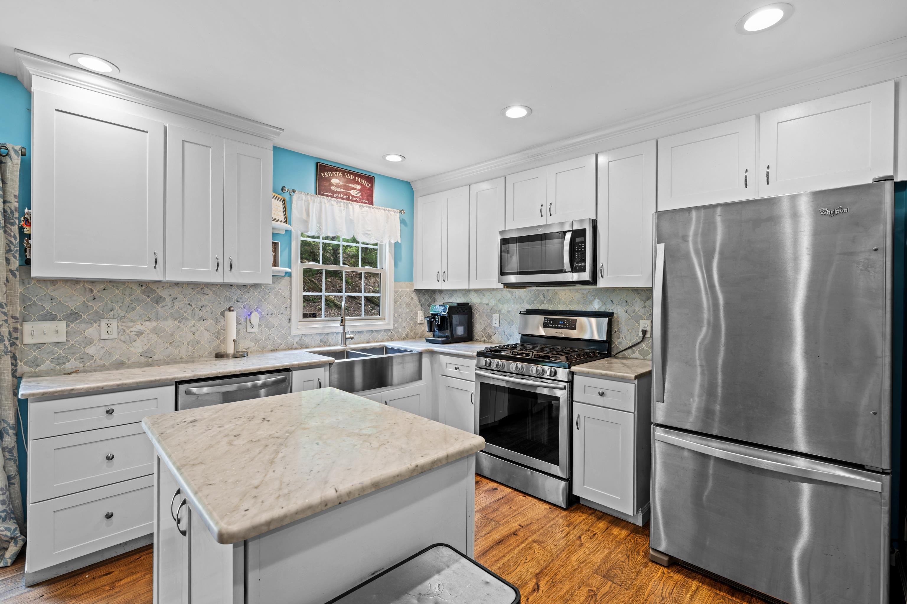 40 Bear Den Road Waynesboro, VA 22980 - Photo 4 of 57 Gallery Image 4