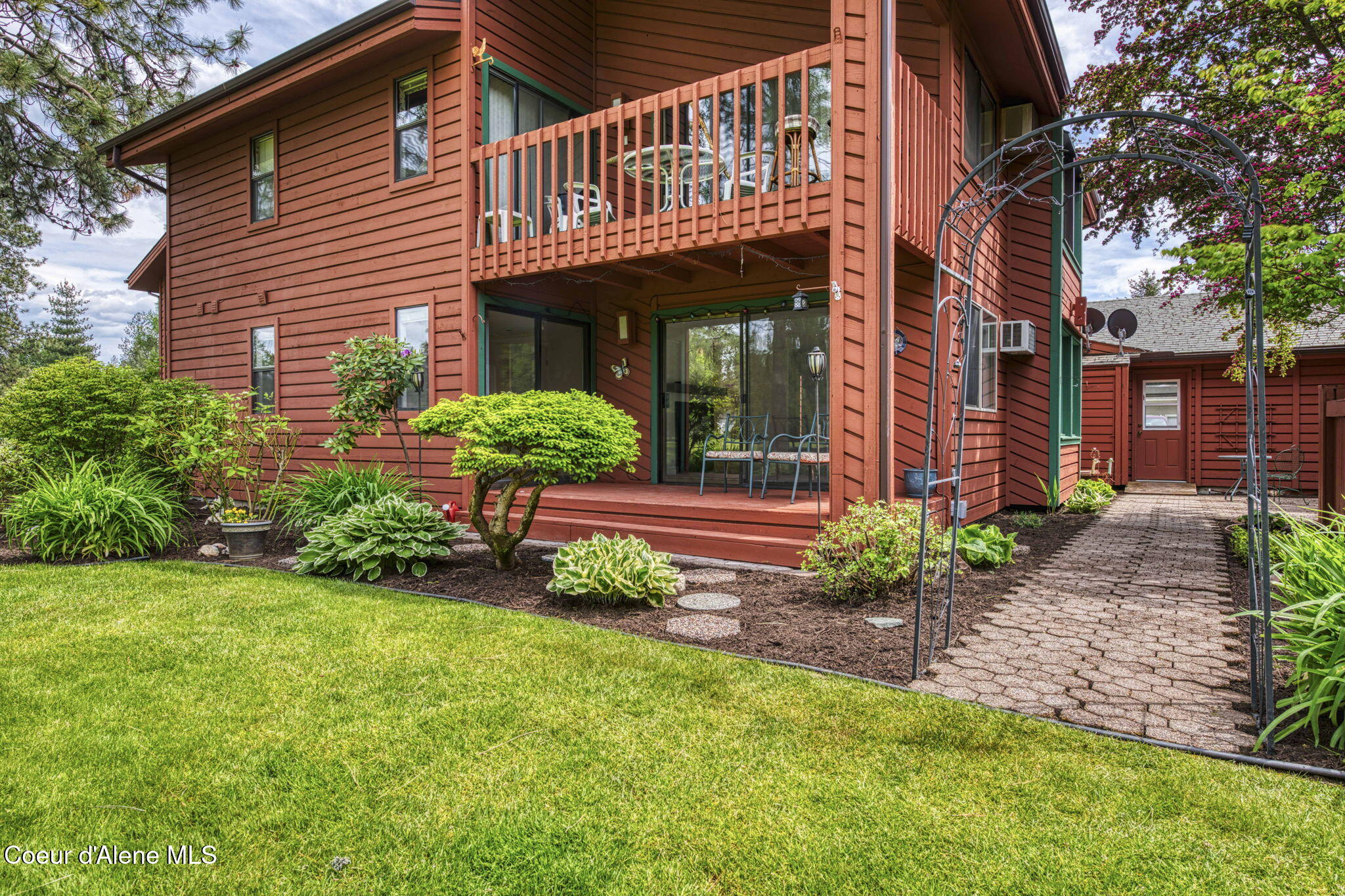 5299 West Green Court, Unit 2 Rathdrum, ID 83858 - Photo 3 of 49 5299 Green Ct
