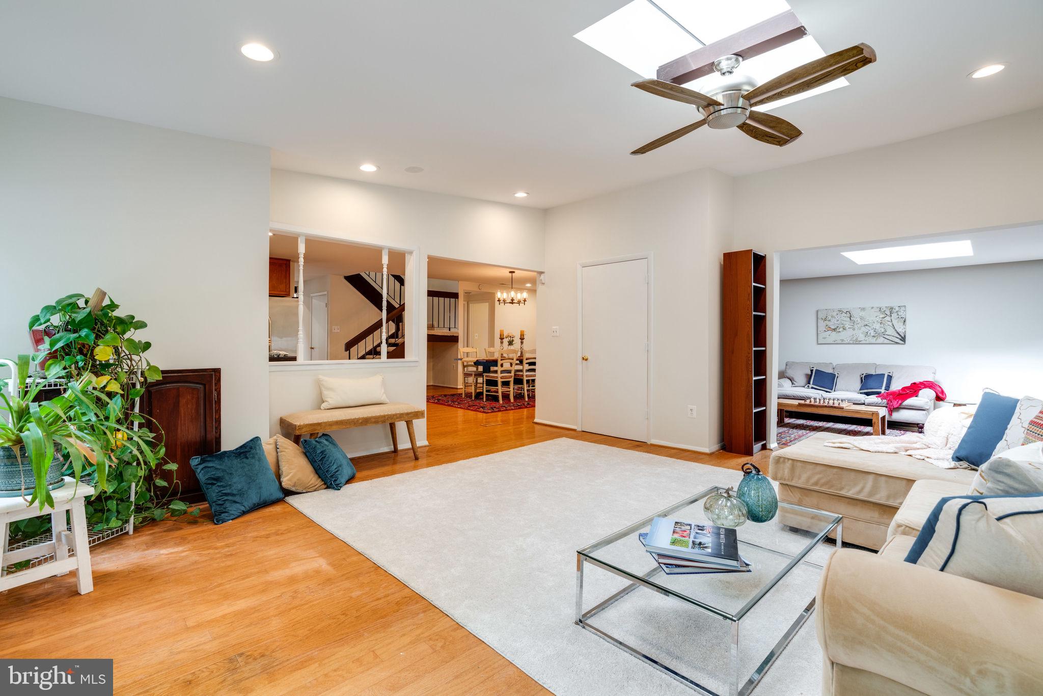 5933 Veranda Drive Springfield, VA 22152 - Photo 16 of 41 RECESSED LIGHTING THROUGHOUT HOME