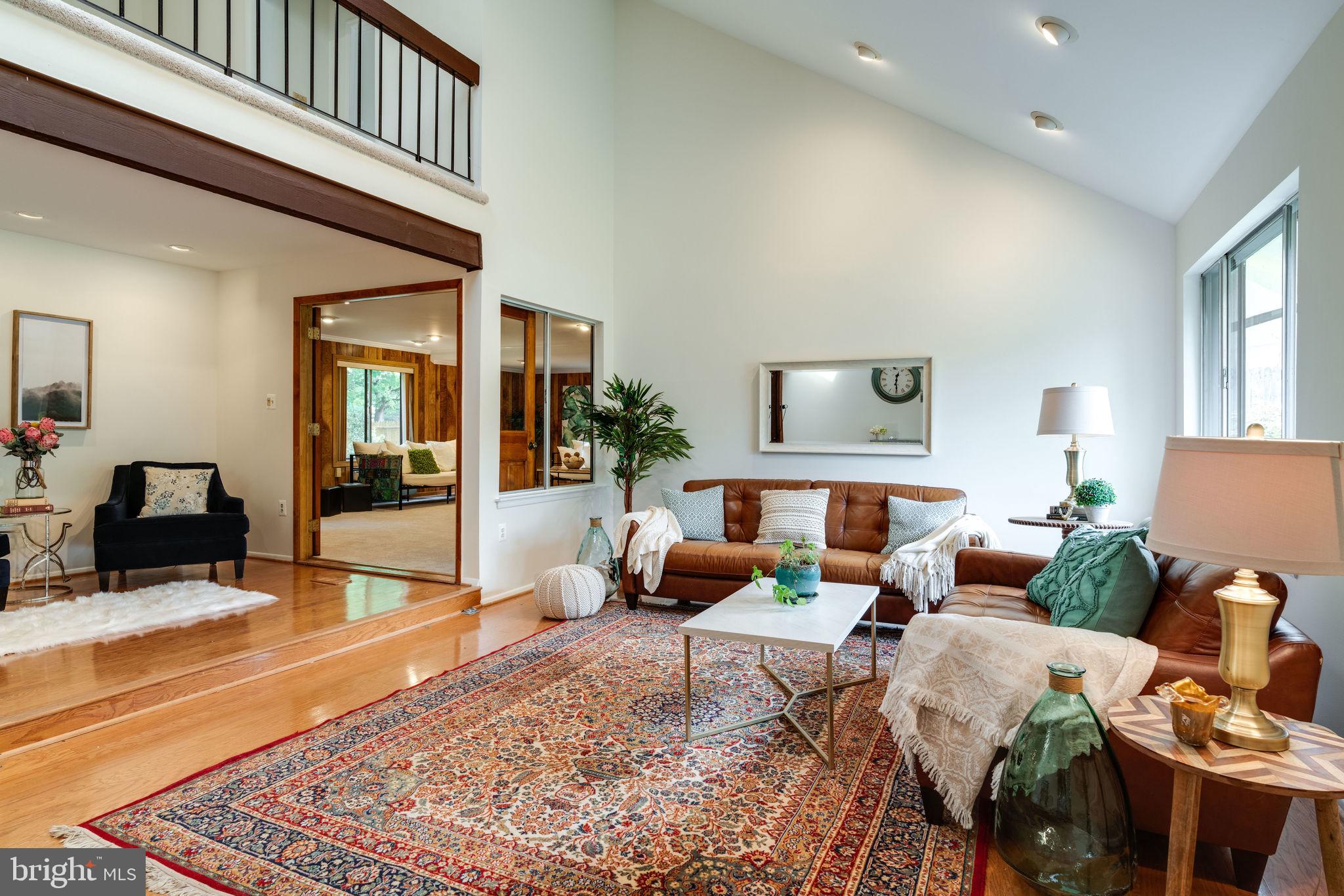5933 Veranda Drive Springfield, VA 22152 - Photo 3 of 41 WALK IN TO A LIVING ROOM WITH CATHEDRAL CEILINGS