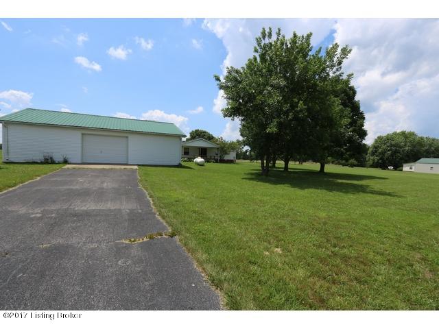 9044 Highway 259 Bee Spring, KY 42207 - Photo 17 of 37 Bee Spring16