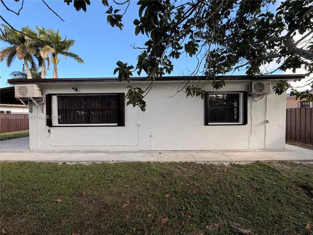 $2,000 | 10854 Southwest 141st Lane, Unit 2, Miami, FL 33176