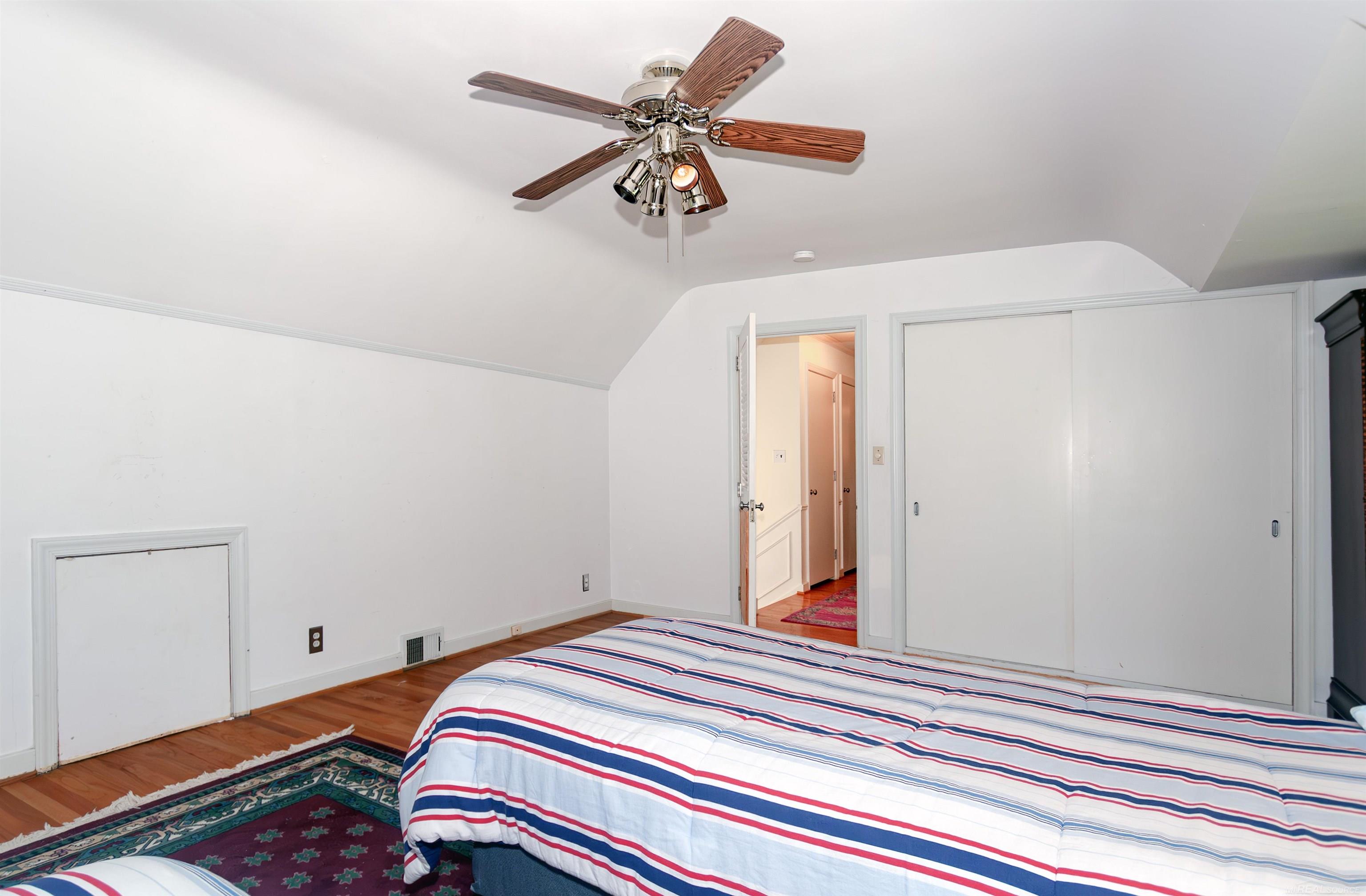 164 Lothrop Road Grosse Pointe Farms, MI 48236 - Photo 36 of 54