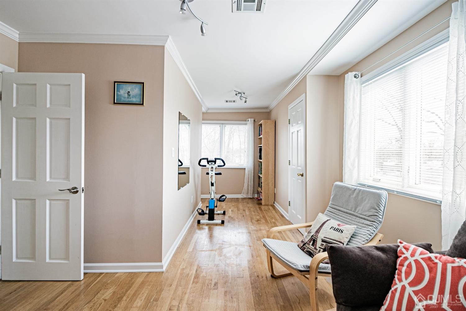 24 Kimberly Road Colonia, NJ 07067 - Photo 19 of 50 a living room with furniture and wooden floor