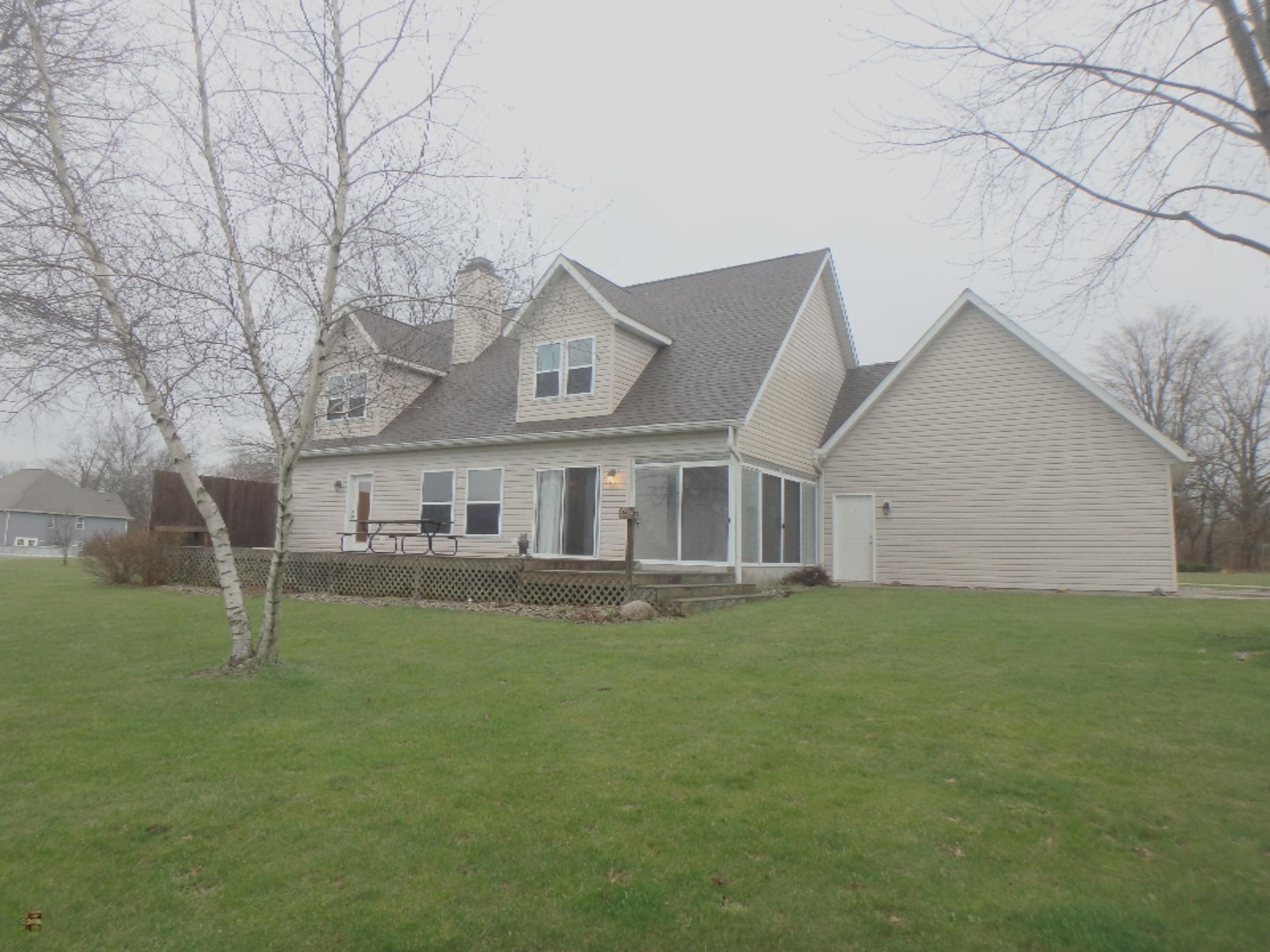 2130 Weaver Road Niles, MI 49120 - Photo 4 of 36 P3301860