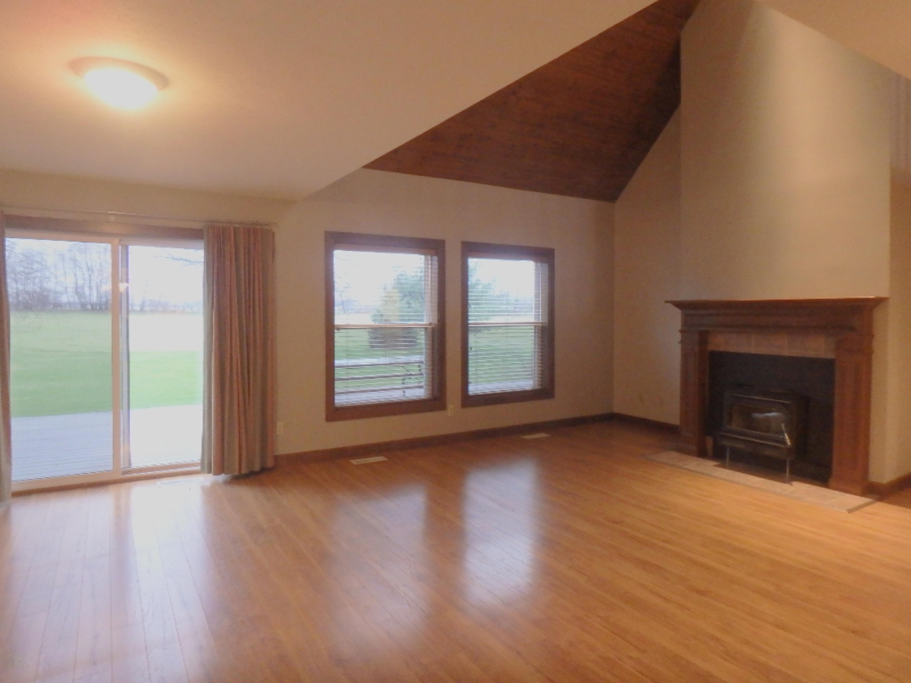 2130 Weaver Road Niles, MI 49120 - Photo 8 of 36 P3301883