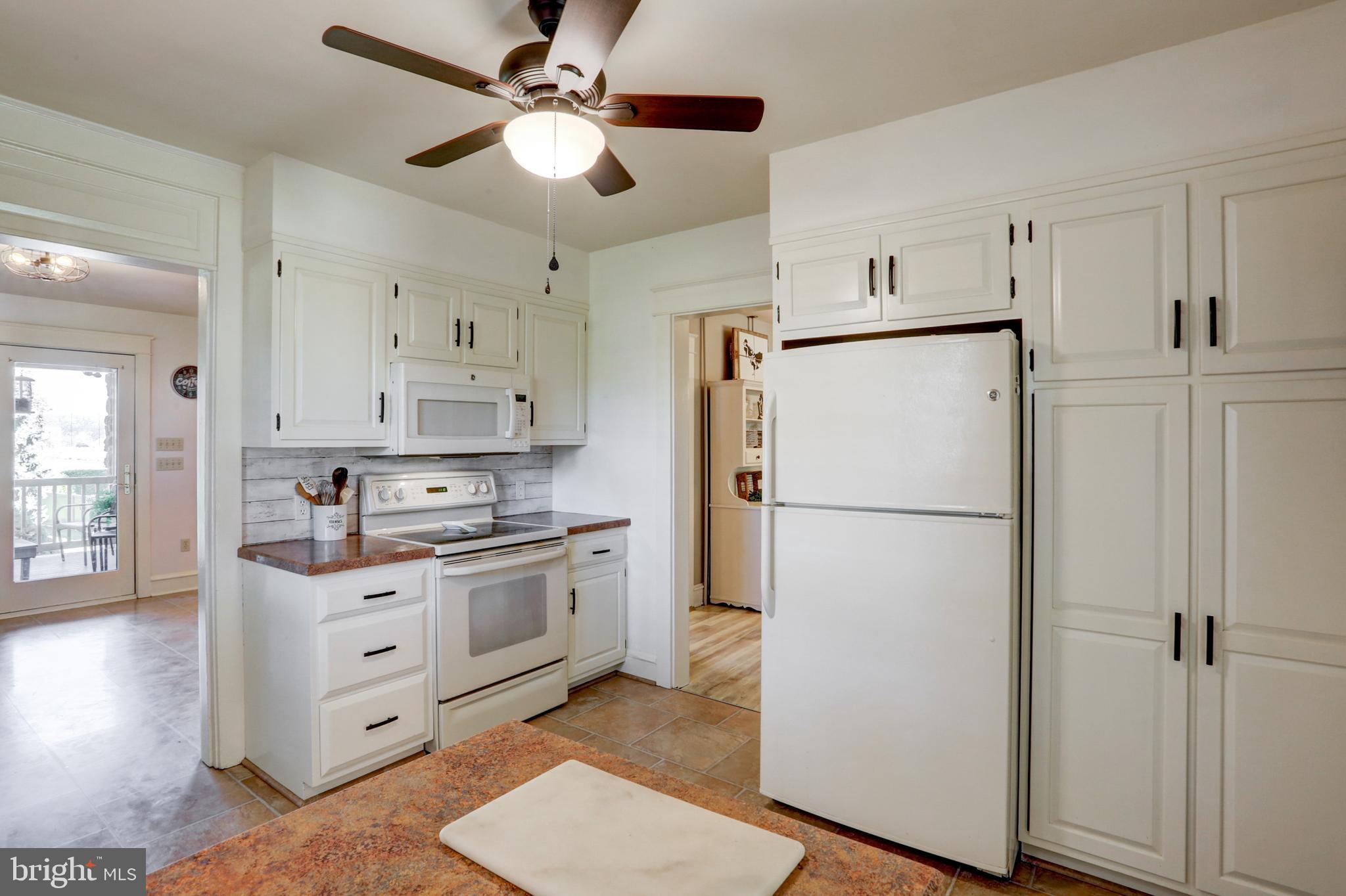119 Valley Road Lancaster, PA 17601 - Photo 8 of 57 Gallery Image 8