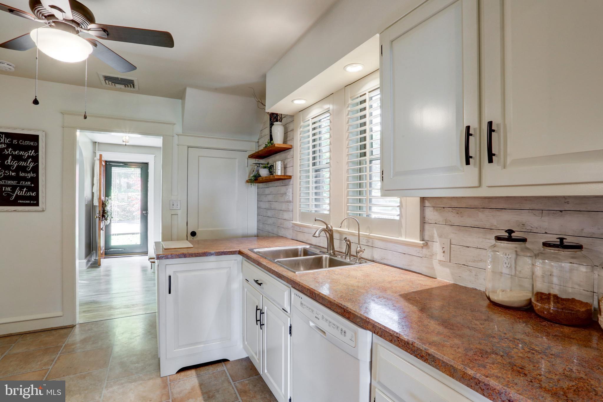 119 Valley Road Lancaster, PA 17601 - Photo 9 of 57 Gallery Image 9