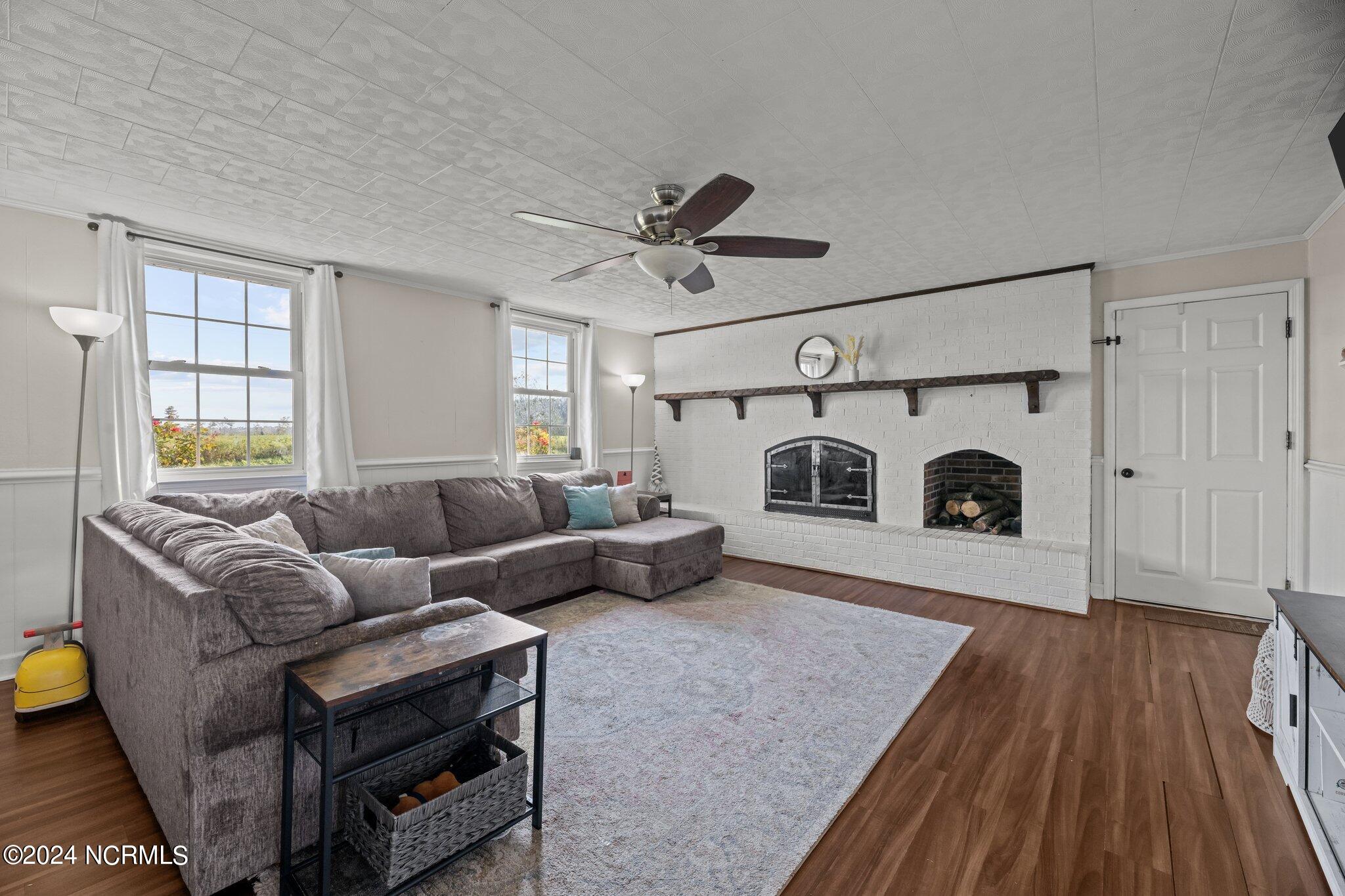 775 Gray Road Vanceboro, NC 28586 - Photo 8 of 48 17-web-or-mls-DSC_0929