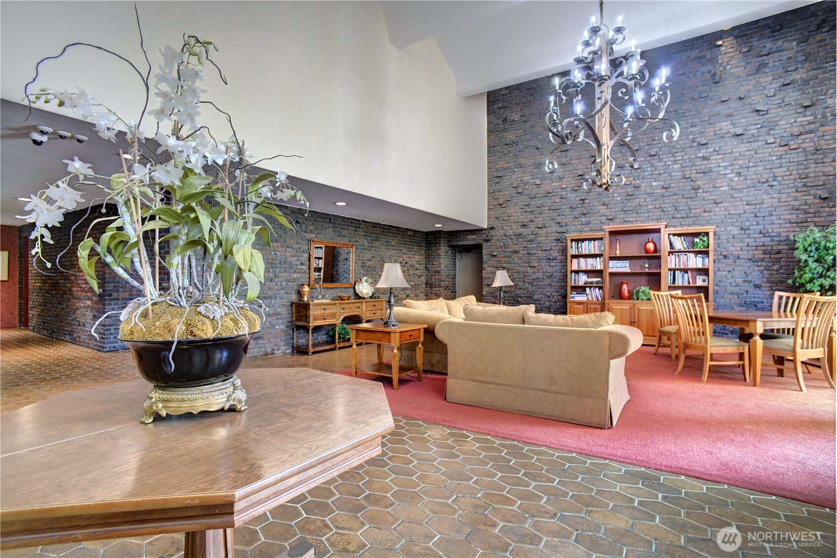 4545 Sand Point Way Northeast, Unit 302 Seattle, WA 98105 - Photo 17 of 19