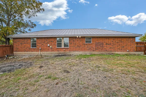 front view of house with a yard