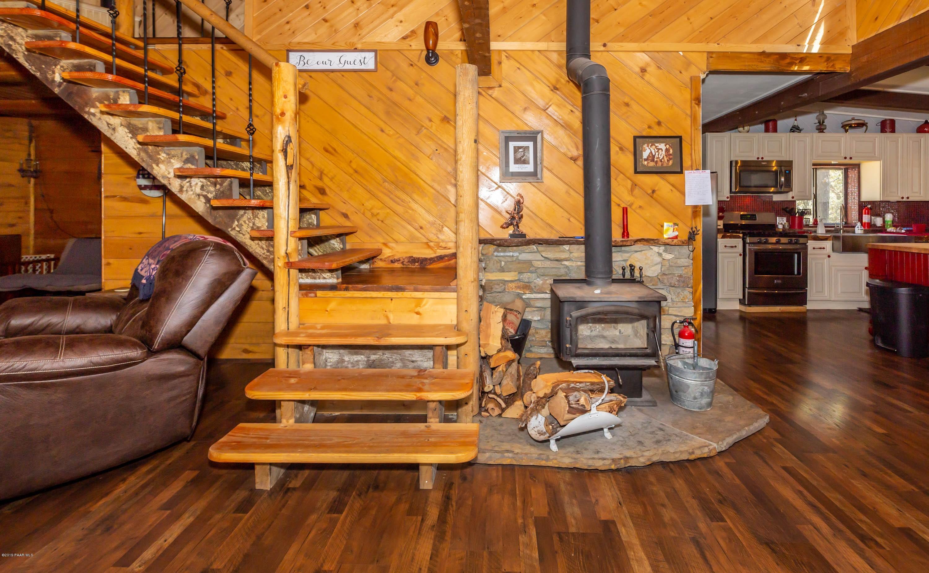 1310 West Mica Road Prescott, AZ 86303 - Photo 6 of 28 005_Living Room (1)