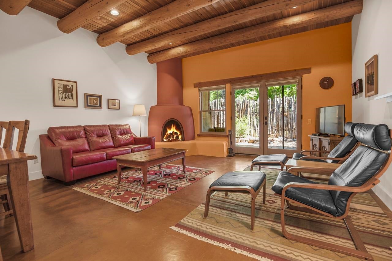 205 Upper Ranchitos Road, Unit 17 Taos, NM 87571 - Photo 10 of 32 Gallery Image 10