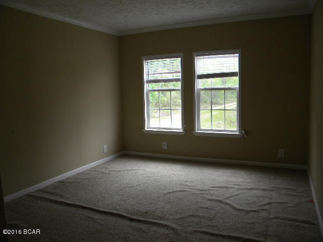 5111 Red Wing Road Youngstown, FL 32466 - Photo 8 of 13 Gallery Image 8