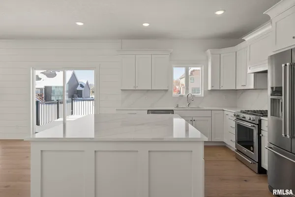 $714,900 | 6574 Pelican Street, Bettendorf, IA 52722