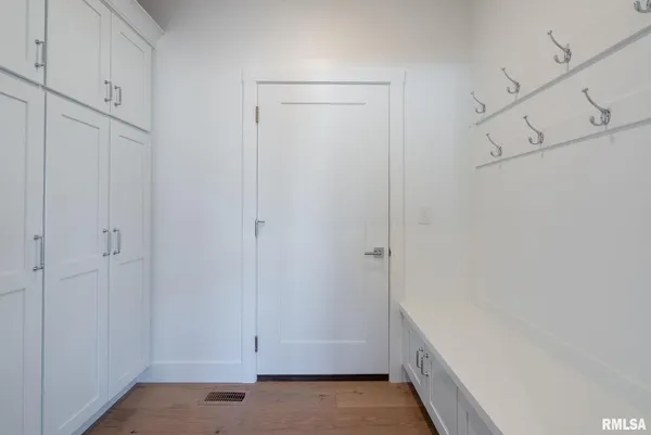 $714,900 | 6574 Pelican Street, Bettendorf, IA 52722