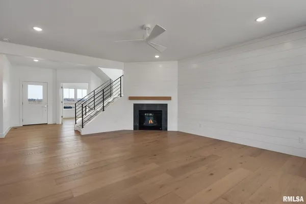 $714,900 | 6574 Pelican Street, Bettendorf, IA 52722