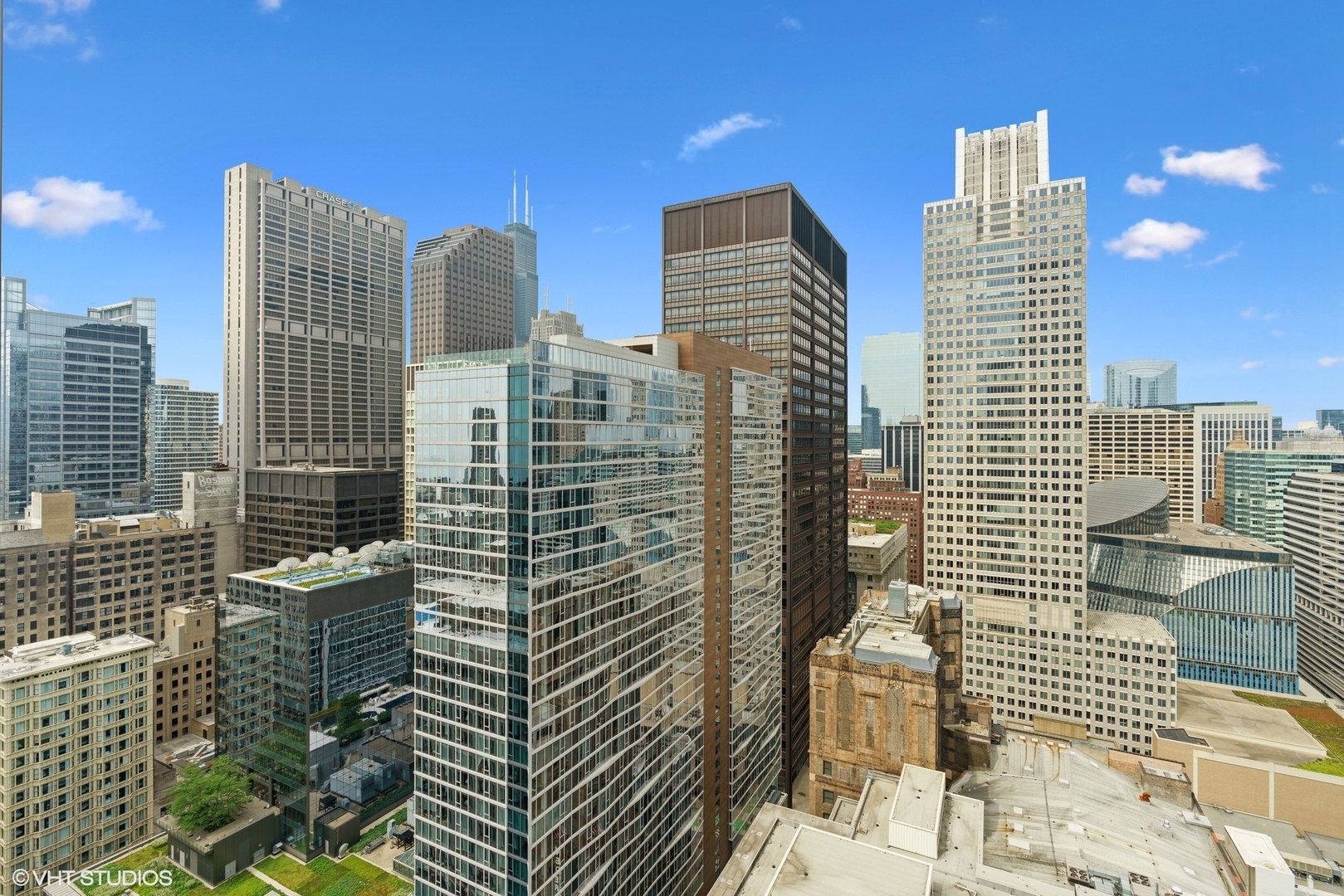 8 East Randolph Street, Unit 3207 Chicago, IL 60601 - Photo 15 of 16 a view of a city with tall buildings
