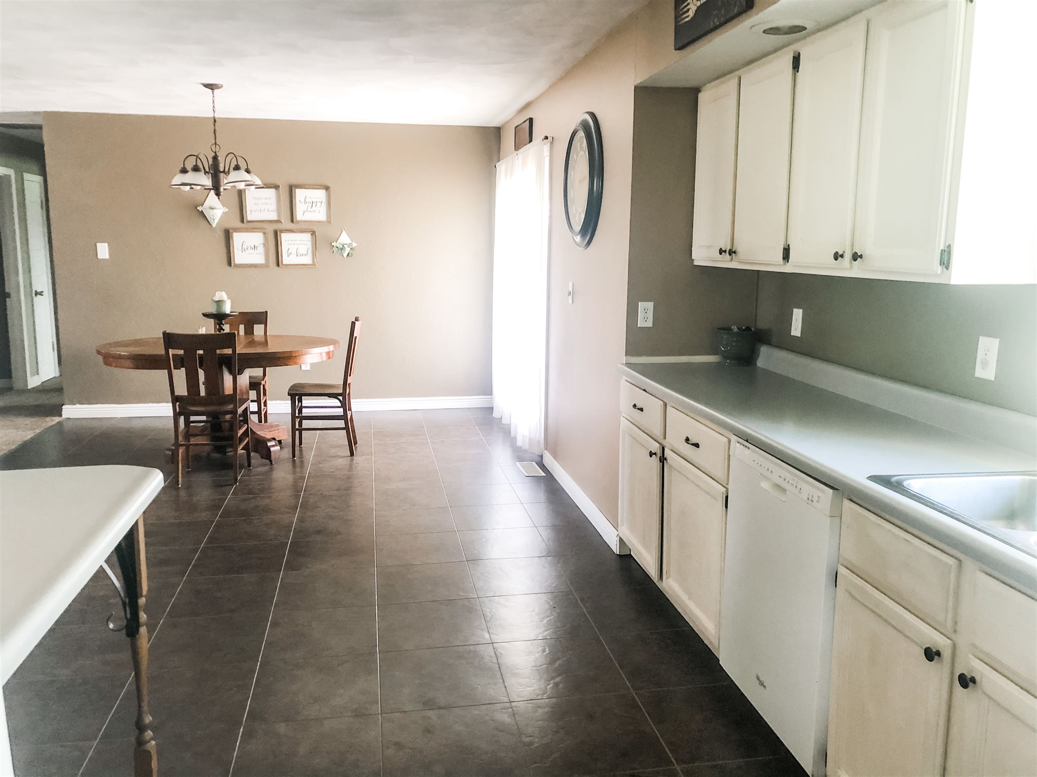 667 Fairman Road Sandoval, IL 62882 - Photo 9 of 38