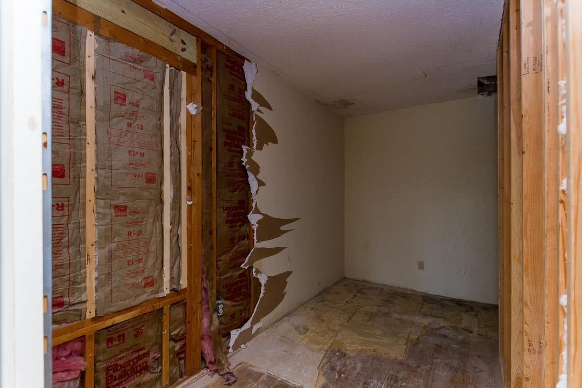 1931 Boynton Valley Road Manchester, TN 37355 - Photo 14 of 22 a view of an empty room